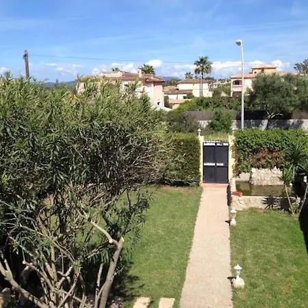 Ca Na Susana. 3 Km From The Nearest Holiday home *